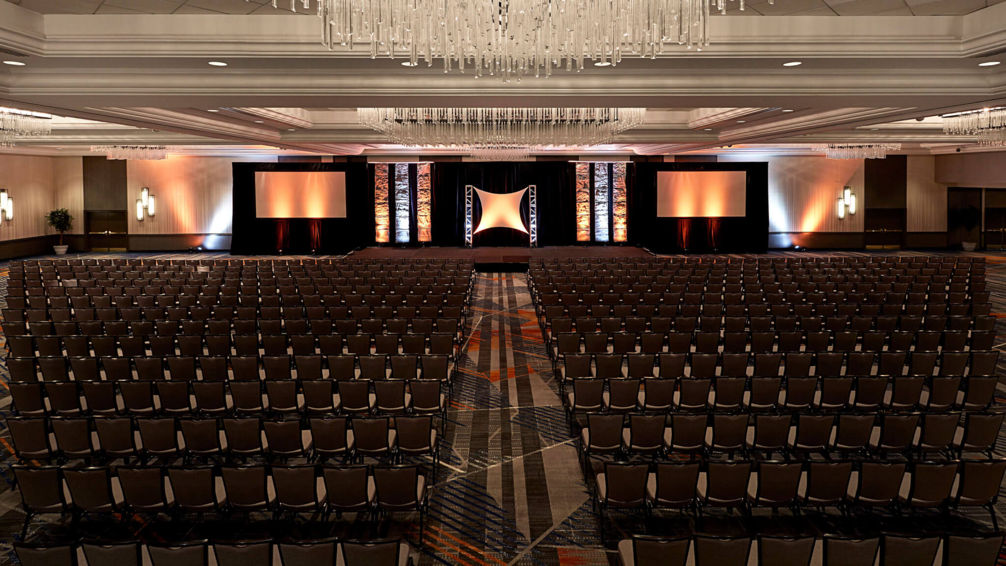 A large meeting space at the New York Marriott at the Brooklyn Bridge