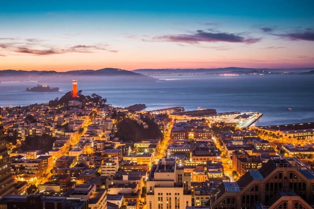 A view of San Francisco and the bay at dusk