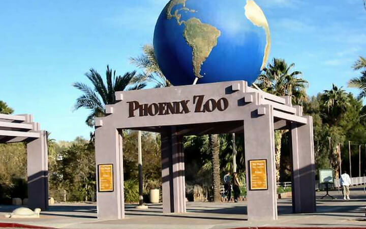 The entrance to the Phoenix Zoo